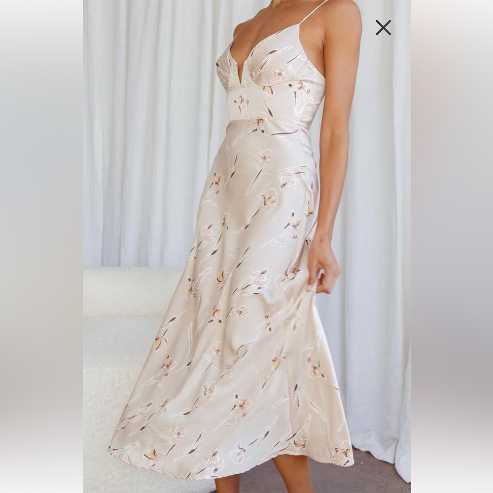 Selfie Leslie Lake Como Fitted Bodice Cami Strap Midi Dress Orchid Print Beige - Picture 3 of 9